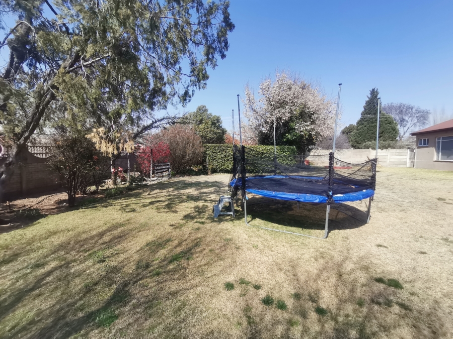 5 Bedroom Property for Sale in Senekal Free State